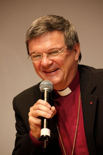 Piispa Kallialan visio: diakonian uusi rooli vanhuspalvelun organisoijana